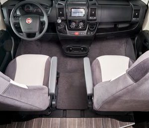 Isolation de l&rsquo;espace pieds adaptée au VW Crafter à partir de 2017 MAN TGE à partir de 2018, forme de bac pas pour porte-boissons