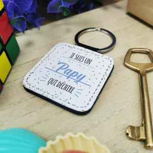 Porte clé “Je suis un papy qui déchire” de la collection “