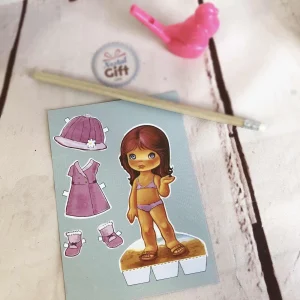 Carte postale vintage – Petite fille à habiller