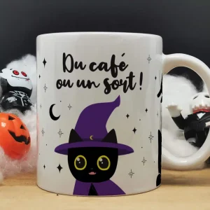 Mug Halloween Chat noir  “Du café ou un sort”
