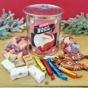 Coffret bonbon ancien : Boîte de conserve remplie de bonbons “Joyeux Noël”