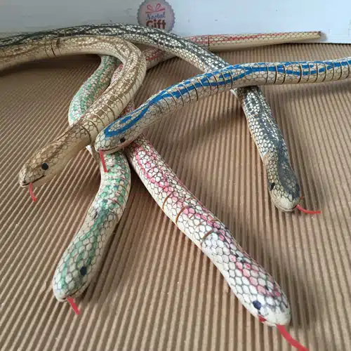 Serpent articulé en bois – Image 6